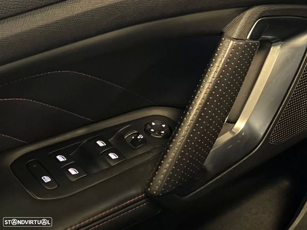 Peugeot 308 1.2 PureTech GT Line - 39