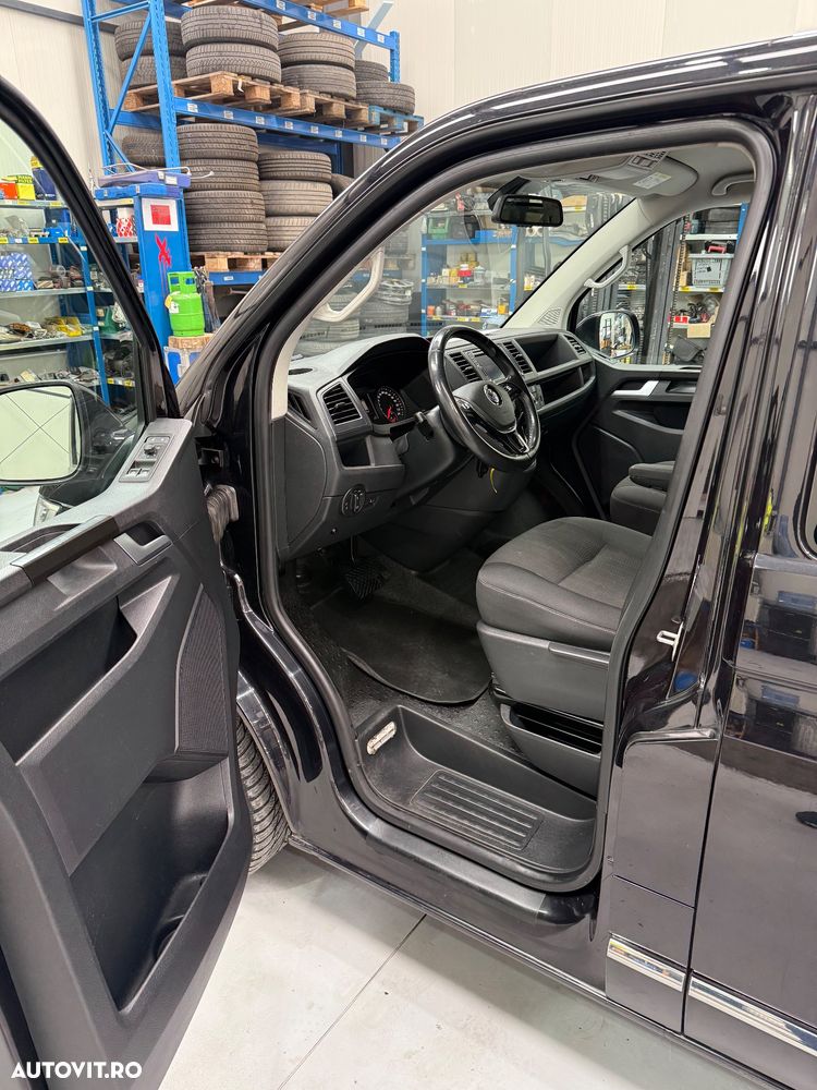 Volkswagen Caravelle - 5