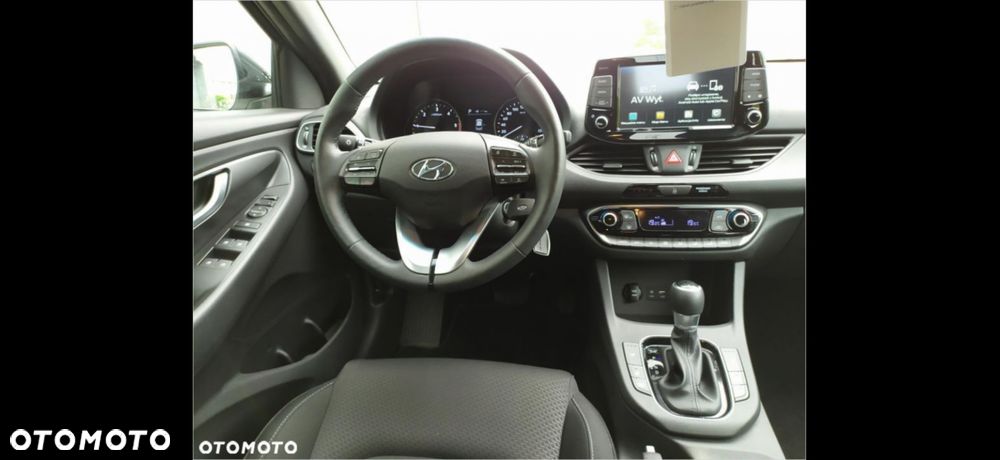Hyundai i30 1.6 D Comfort DCT - 5
