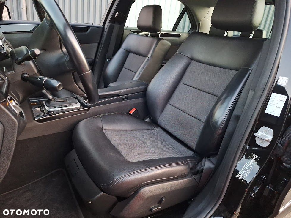 Mercedes-Benz Klasa E 200 CGI BlueEFFICIENCY 7G-TRONIC Avantgarde - 19