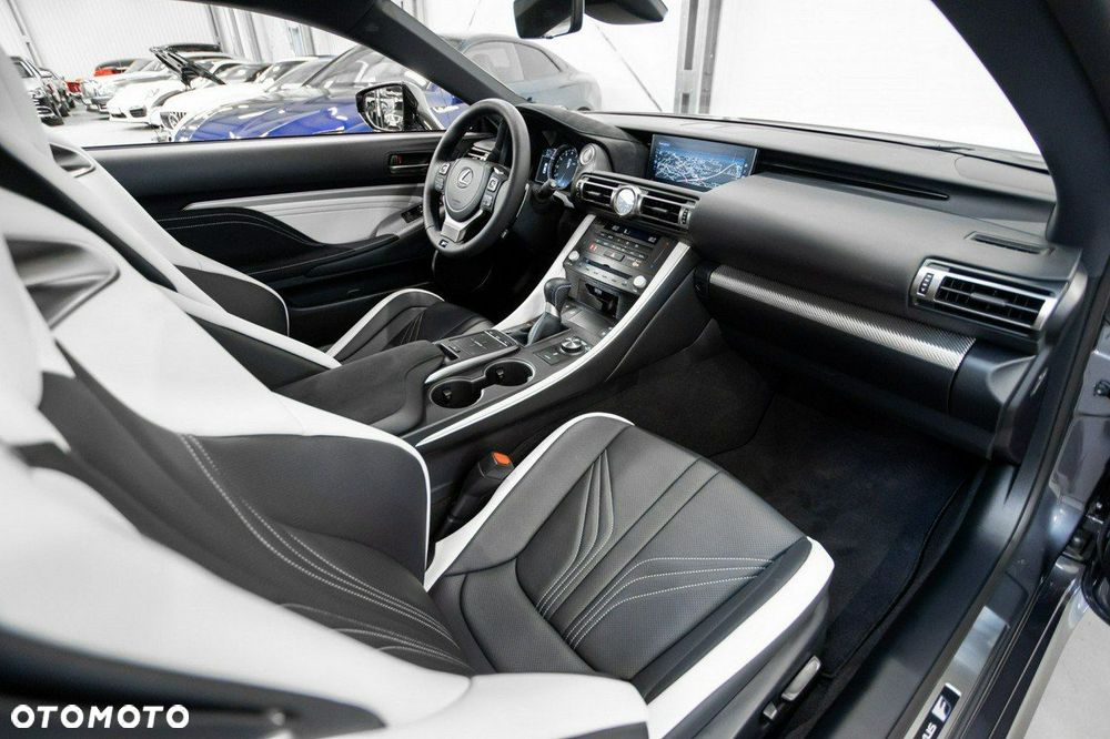 Lexus RC - 21