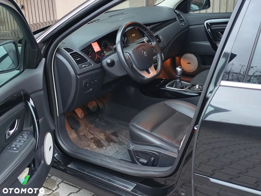 Renault Laguna dCi 150 FAP Start-Stop Bose Edition - 17