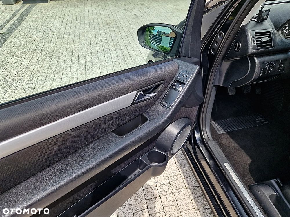 Mercedes-Benz Klasa A 170 Avantgarde Edition 10 - 13