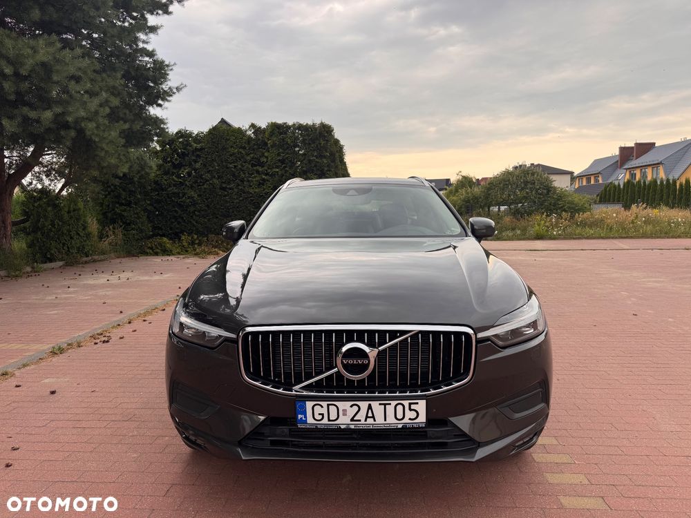 Volvo XC 60 D4 AWD Momentum - 8