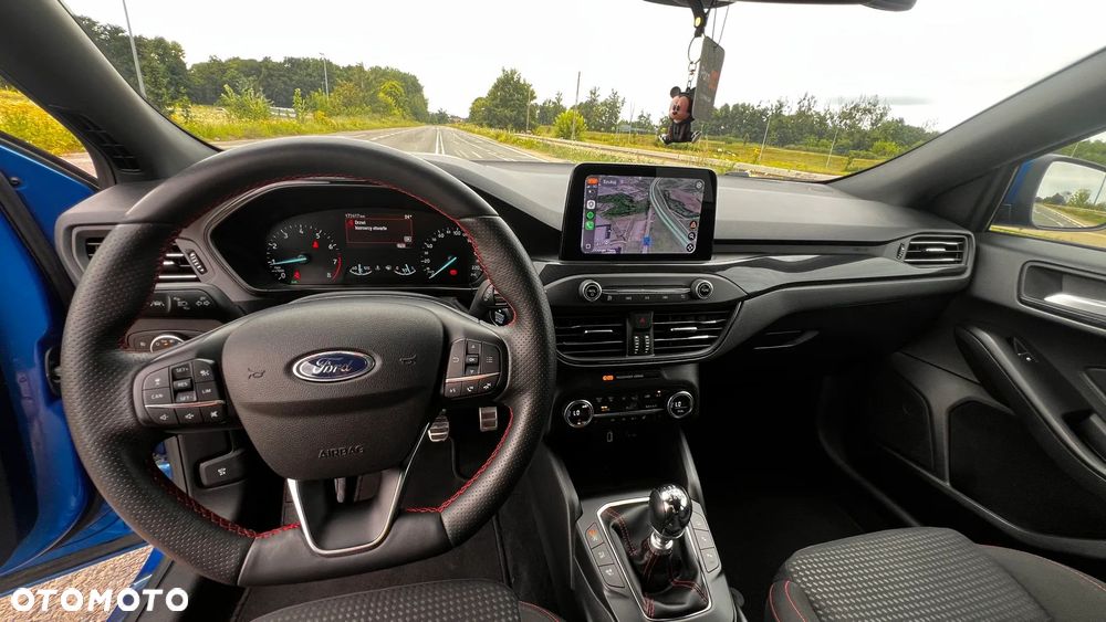 Ford Focus 1.0 EcoBoost mHEV ST-Line - 17