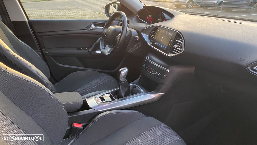 Peugeot 308 PureTech 110 Stop & Start Allure - 11