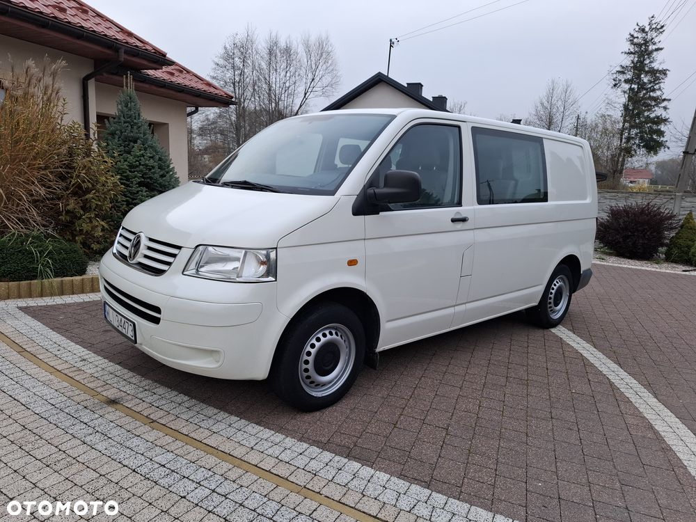 Volkswagen Transporter - 1