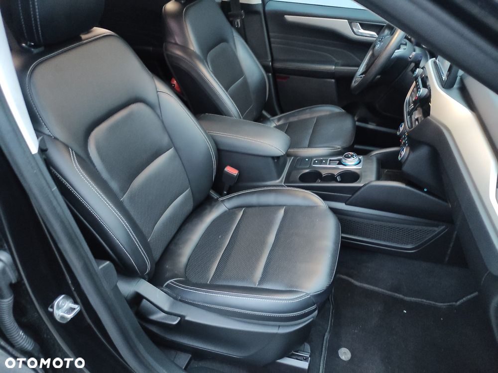 Ford Kuga - 16