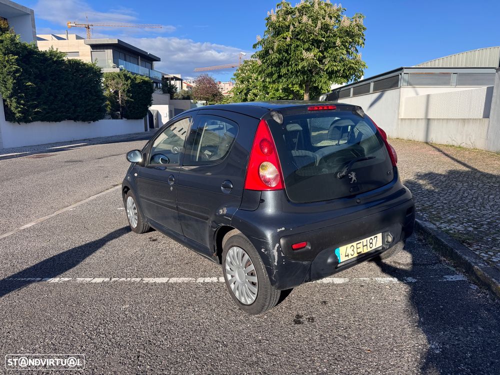 Peugeot 107 1.0 Trendy 2 Tronic - 6