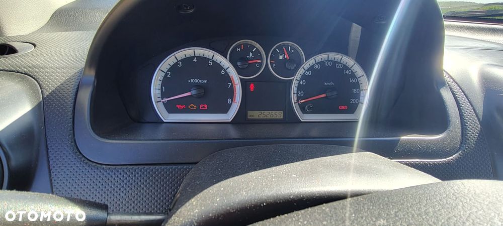 Chevrolet Aveo 1.2 16V Base / Classic - 9