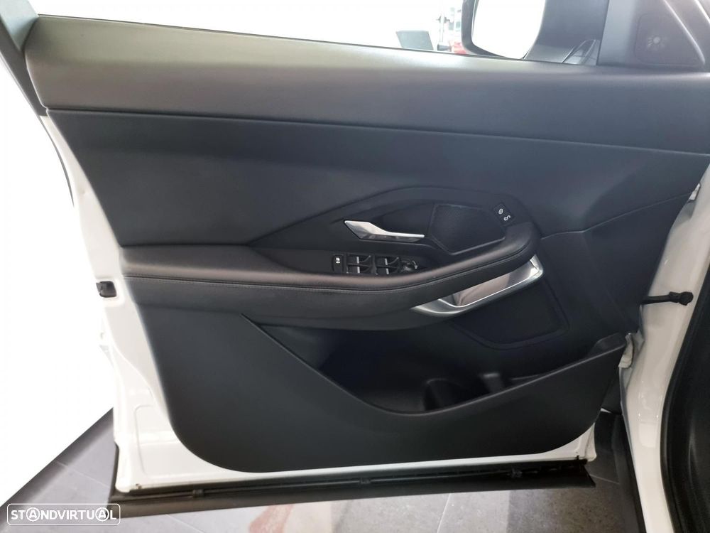 Jaguar E-Pace 2.0 i4D R-Dynamic S - 22