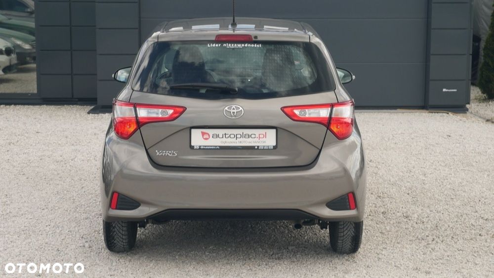 Toyota Yaris - 6