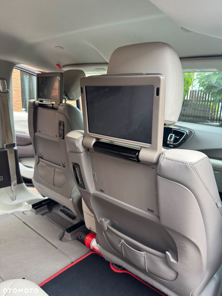 Chrysler Pacifica - 14