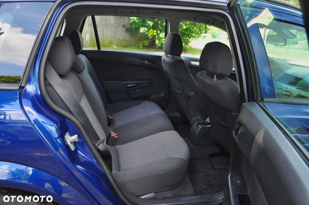 Opel Astra 1.4 NJoy - 27