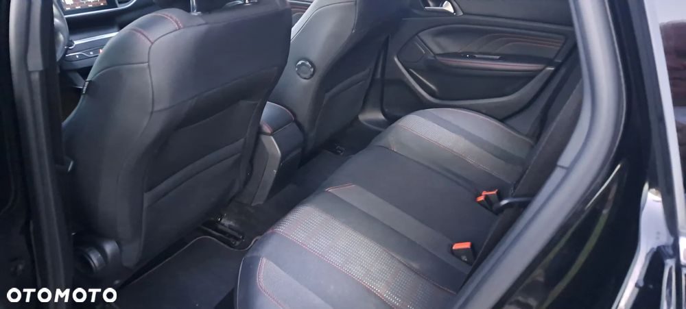 Peugeot 308 SW BlueHDi 130 EAT8 Stop & Start GT - 10