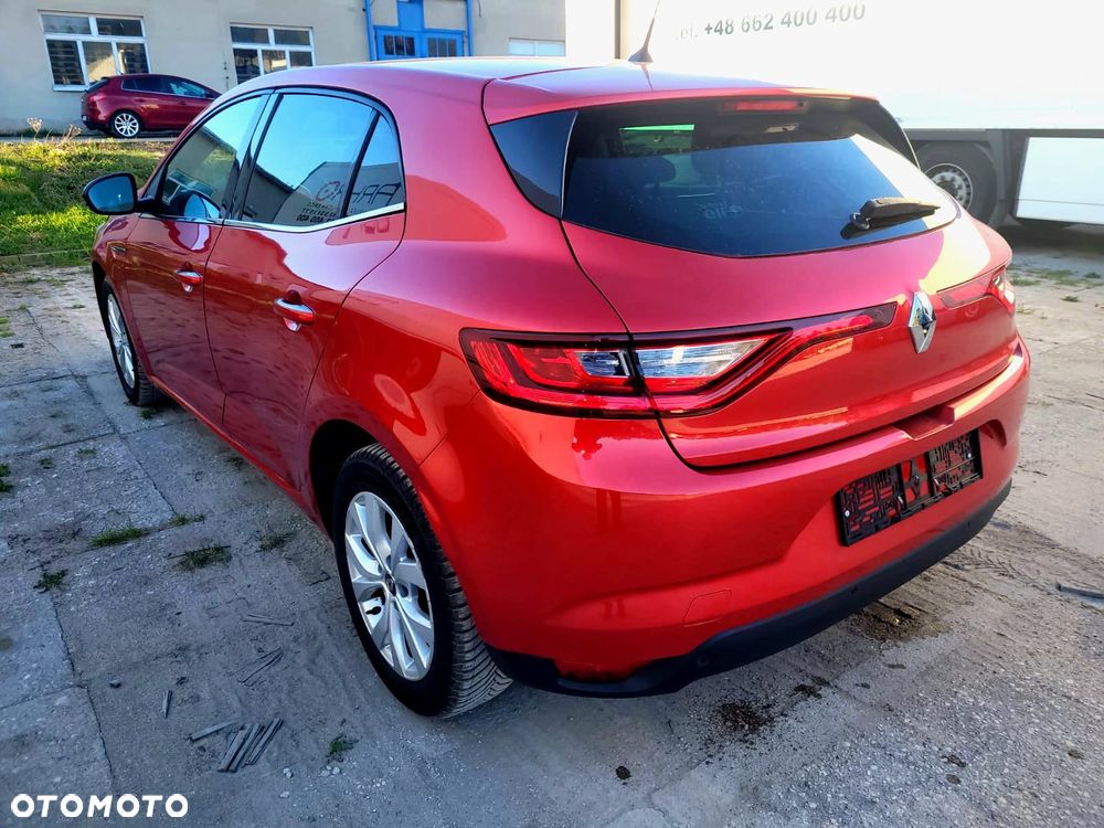 Renault Megane TCe 140 GPF LIMITED - 5