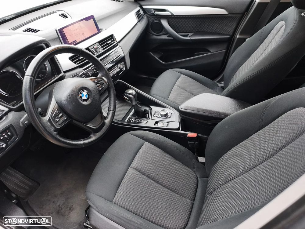 BMW X1 25 e xDrive Corporate Edition - 10