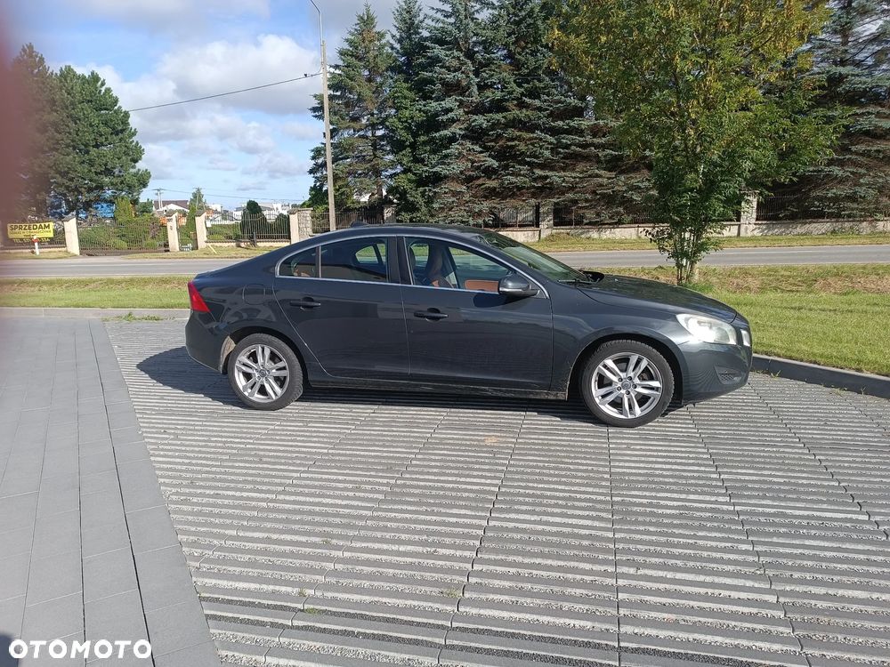 Volvo S60 DRIVe - 2