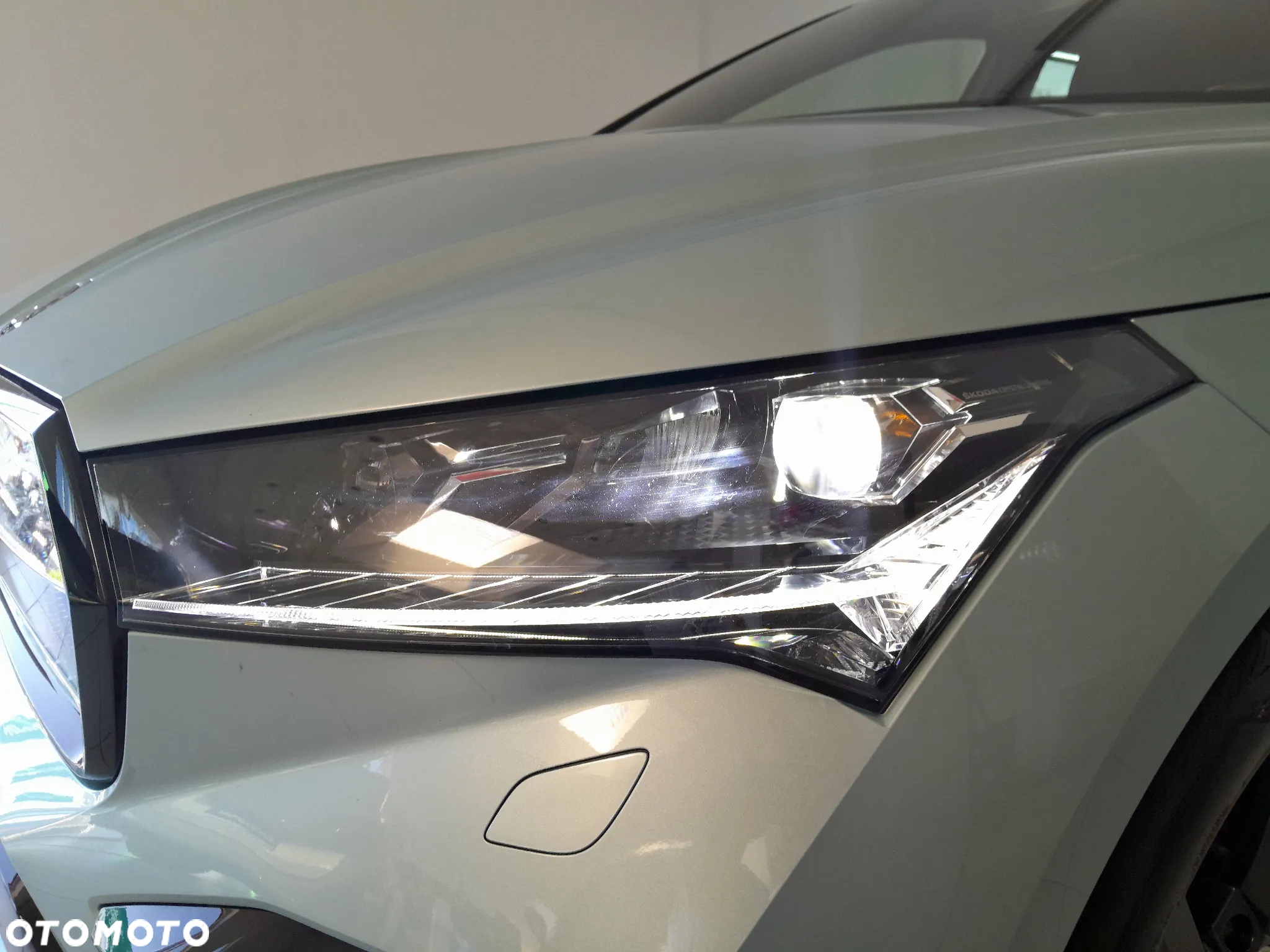 Skoda Enyaq RS 82kWh Maxx - 7