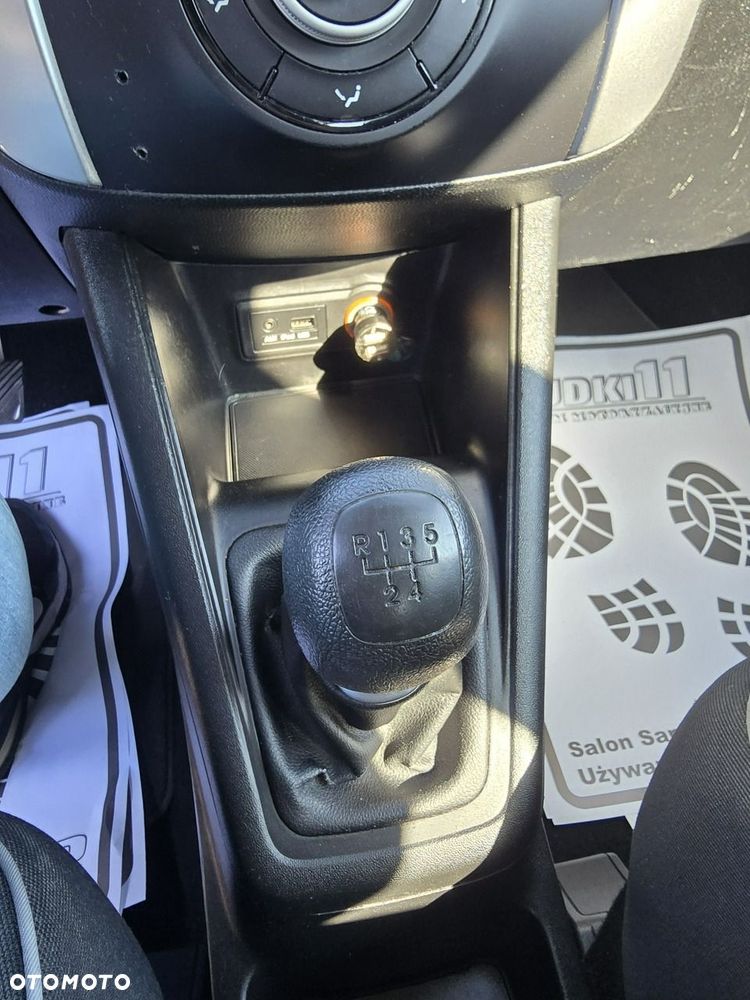 Kia Venga - 27