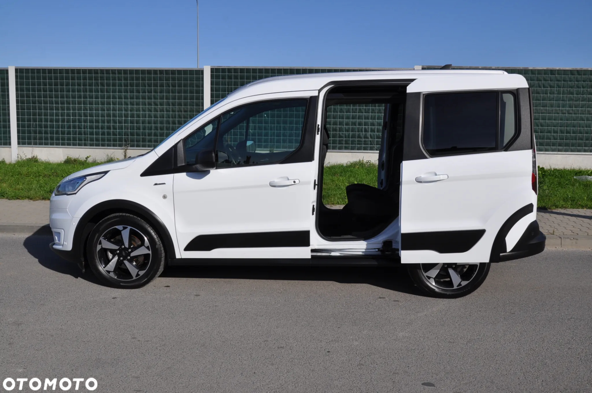 Ford Tourneo Connect 1.5 EcoBlue Active PowerShift - 23