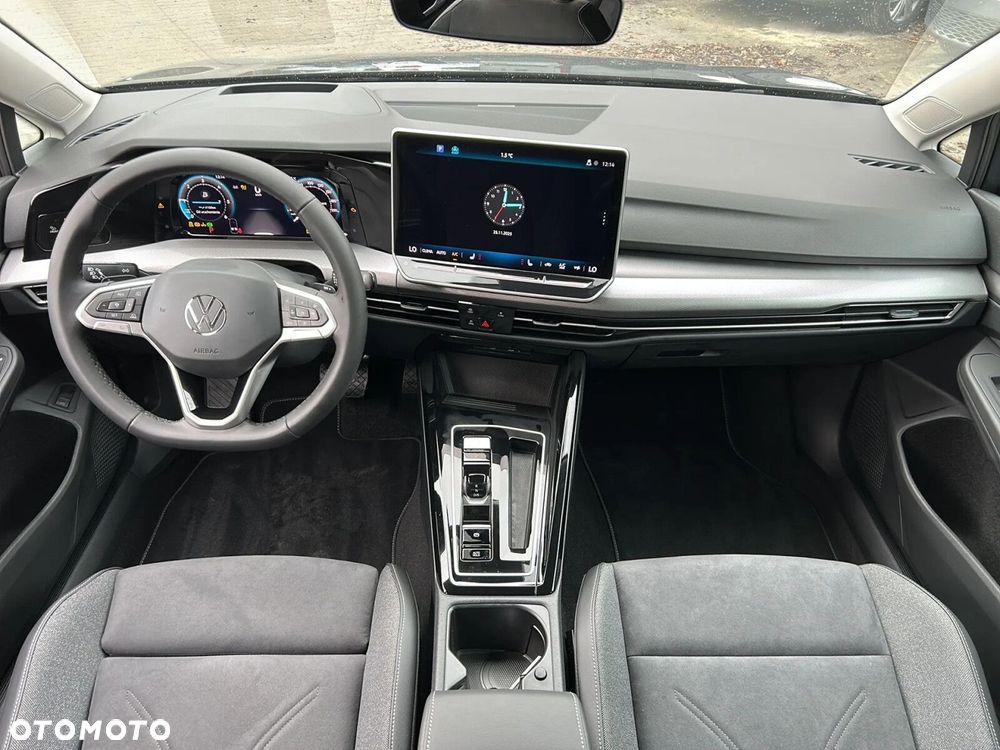 Volkswagen Golf Variant - 4