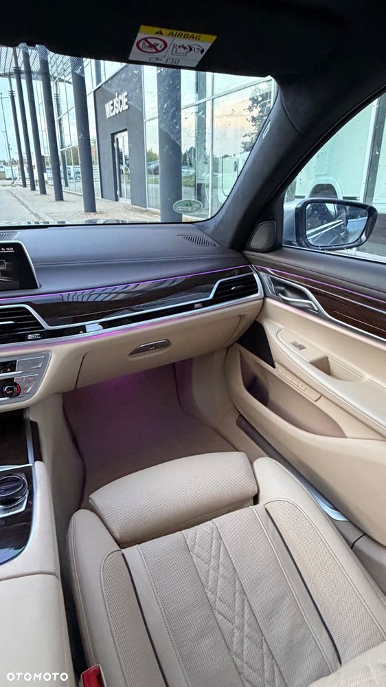 BMW Seria 7 - 23