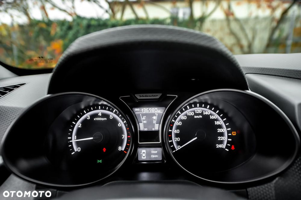 Hyundai Veloster 1.6 Turbo Premium - 19