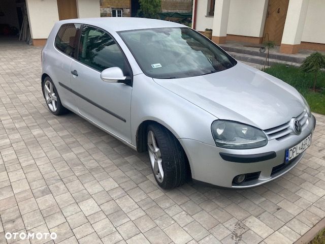 Volkswagen Golf - 6