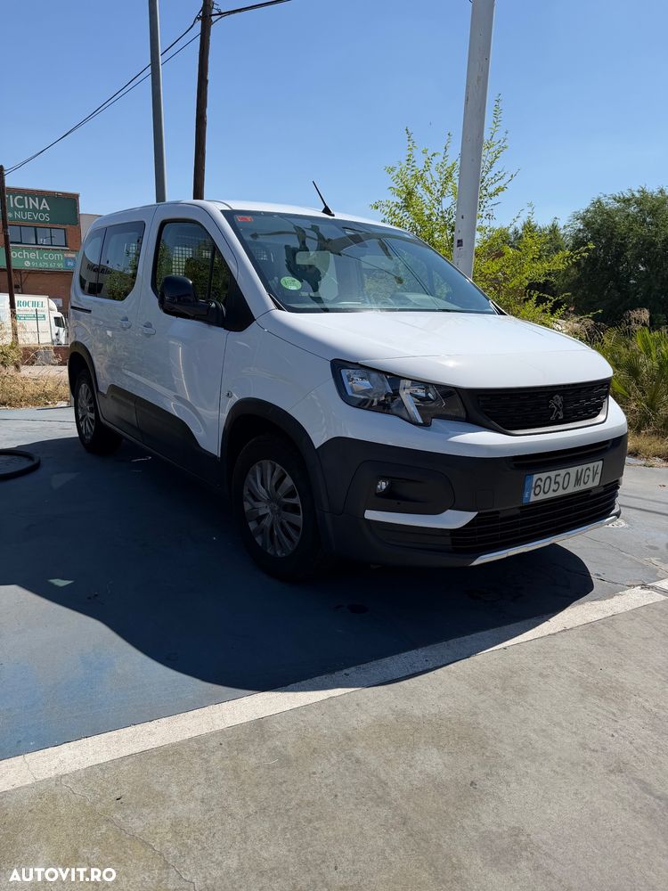 PEUGEOT Rifter 2023 — imagine 3