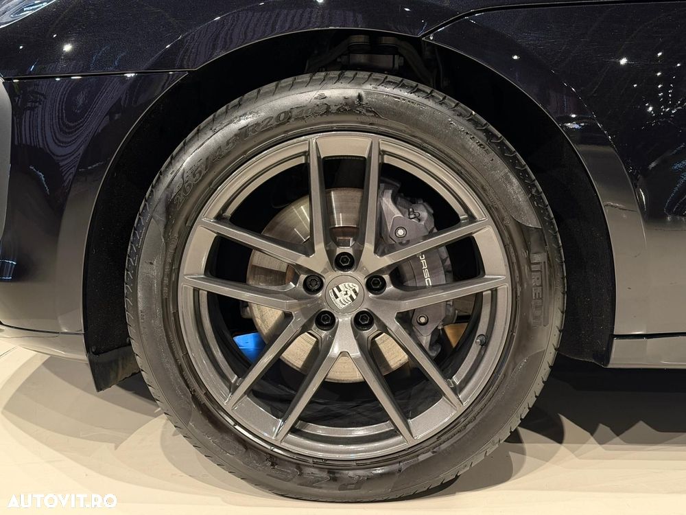 Porsche Macan T - 37