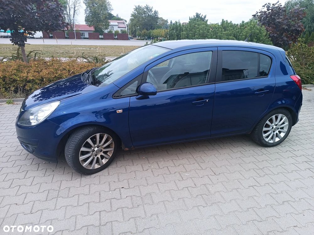 Opel Corsa 1.4 16V Cosmo - 1