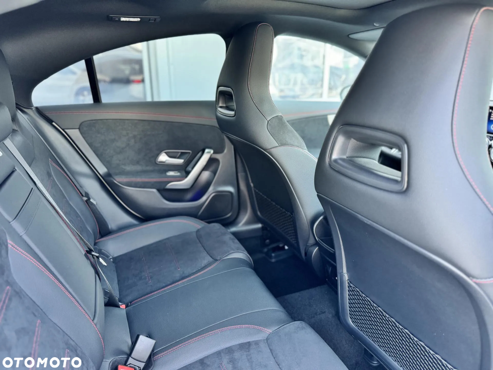 Mercedes-Benz CLA 250 e PHEV AMG Line 8G-DCT - 13