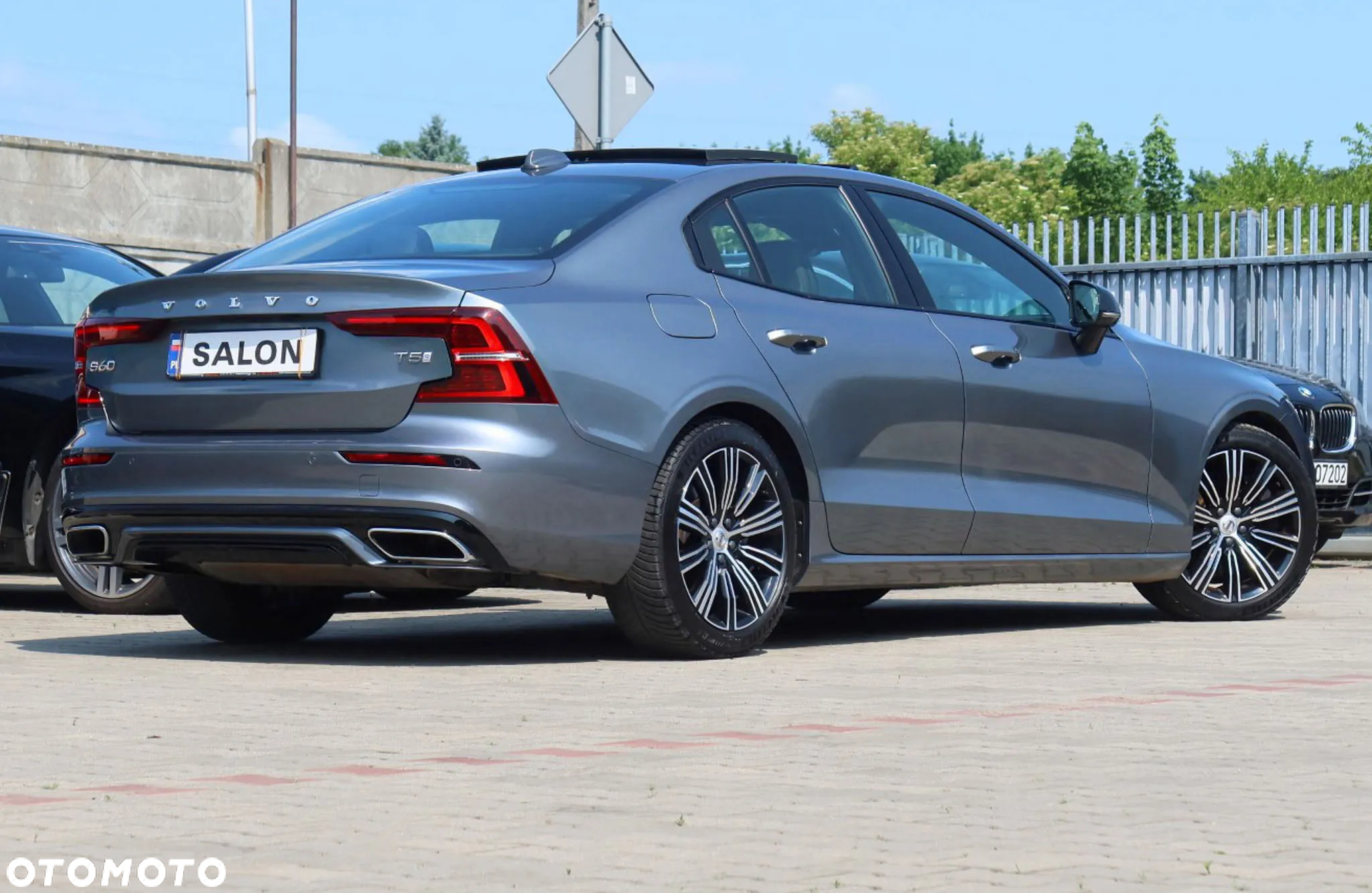 Volvo S60 T5 R-Design - 38