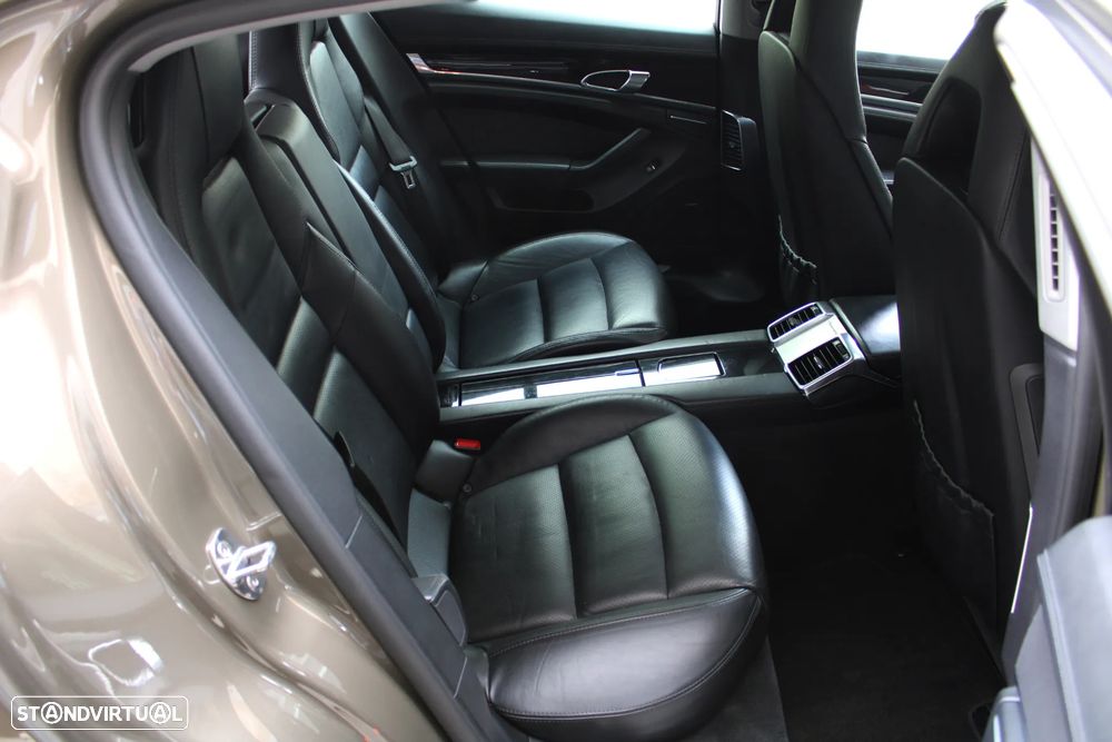 Porsche Panamera 3.0 V6 - 28