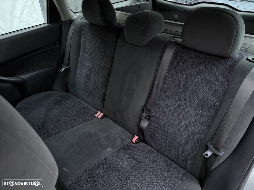 Ford Focus SW 1.4 Comfort - 11