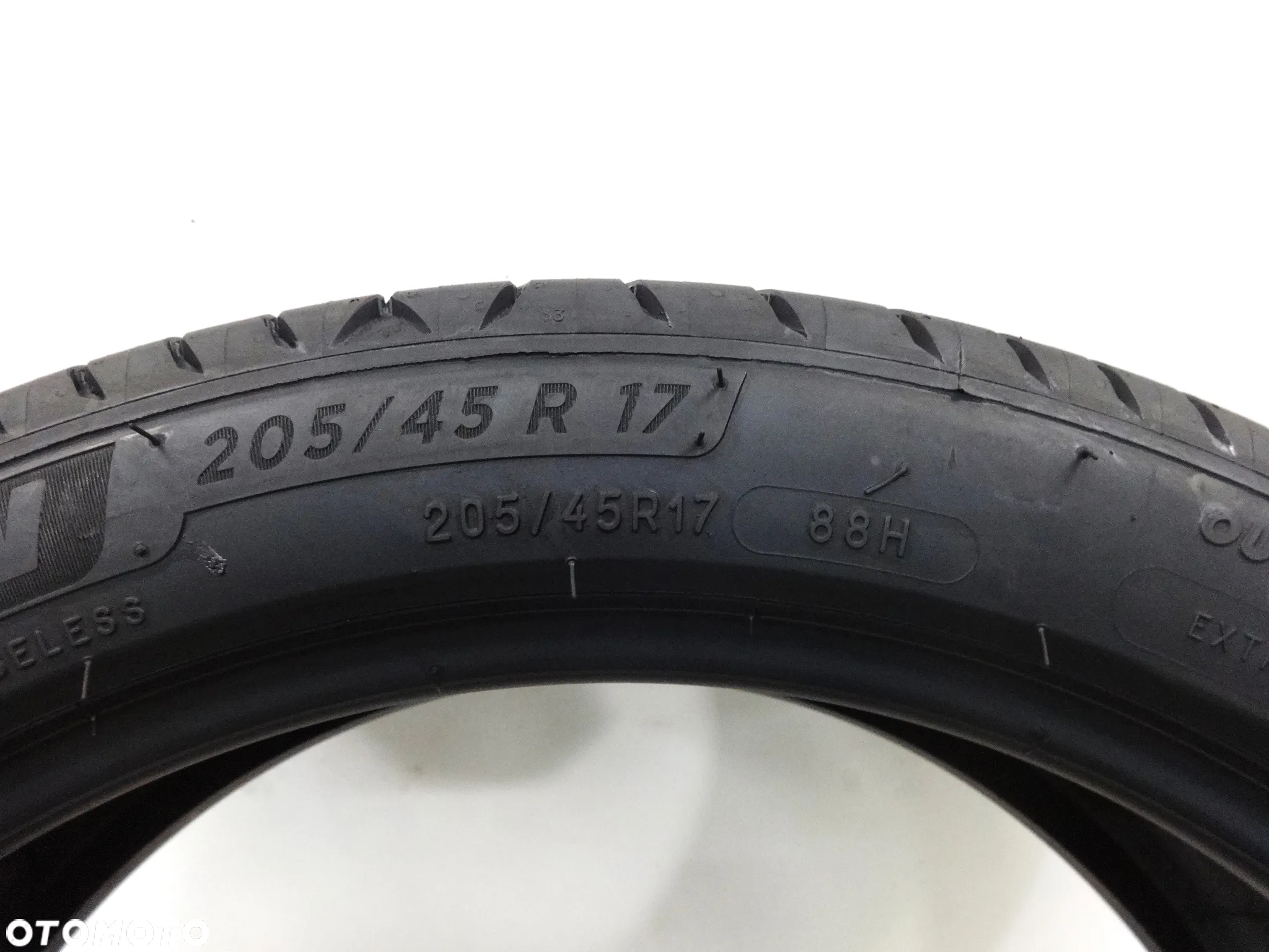 205/45/17 Michelin Primacy 4 - 5