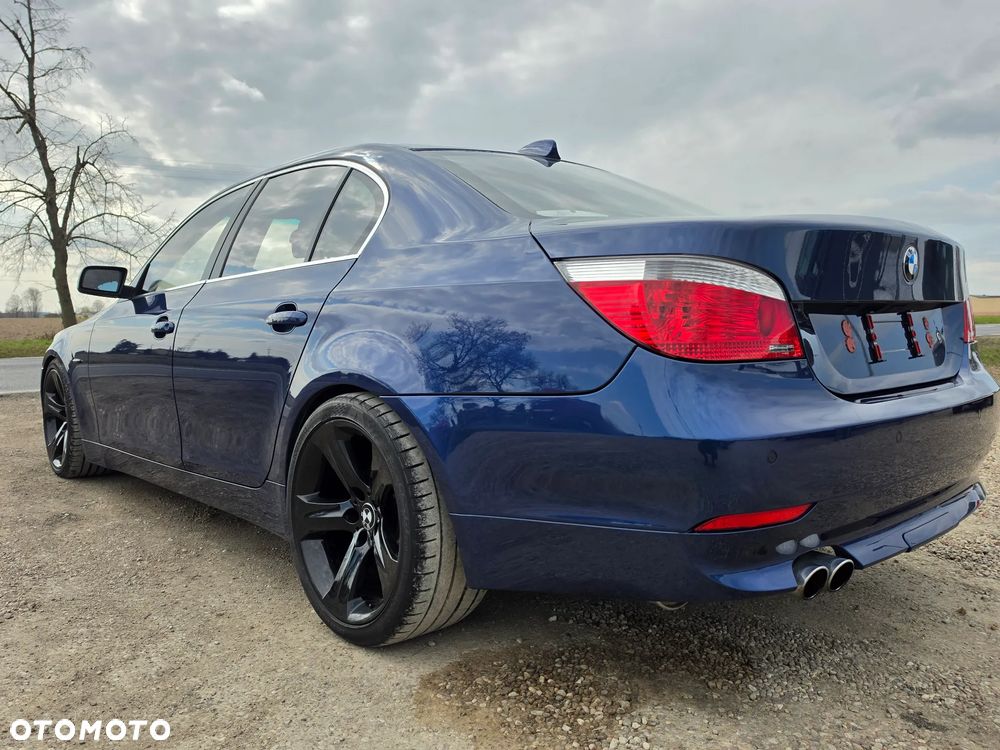 BMW Seria 5 545i - 9