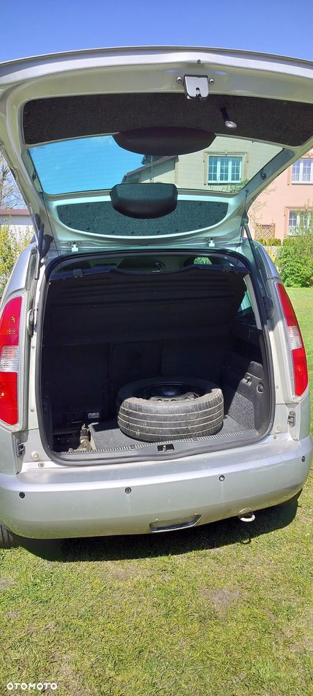 Skoda Roomster 1.6 16V - 6