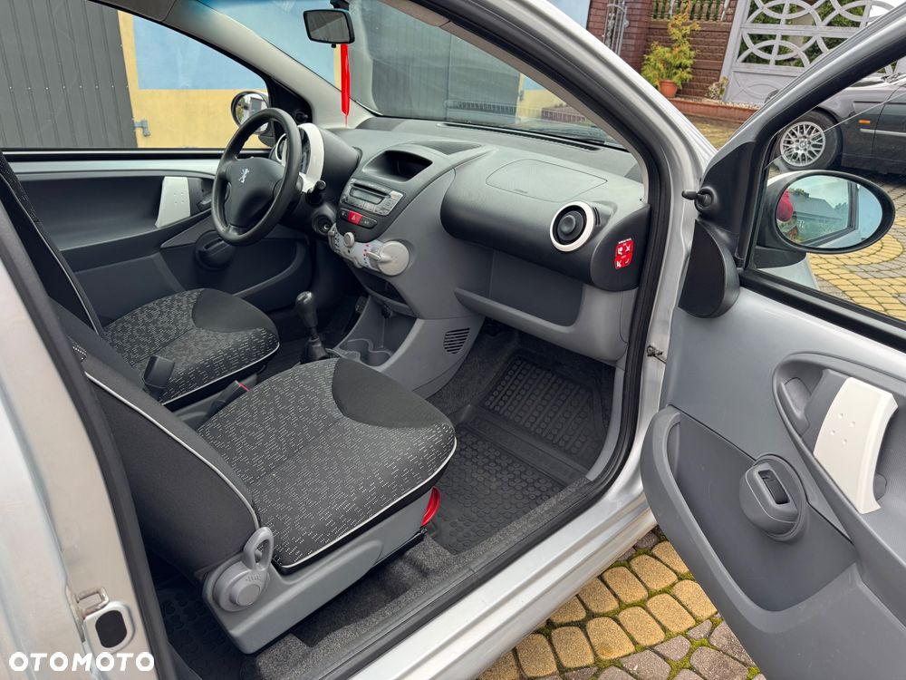 Peugeot 107 1.0 Urban Move - 18
