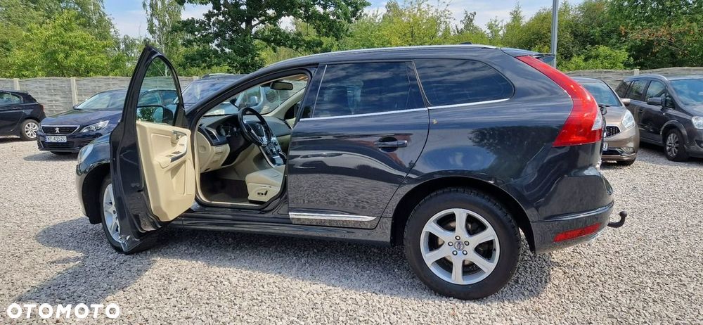 Volvo XC 60 D5 AWD Geartronic Summum - 6