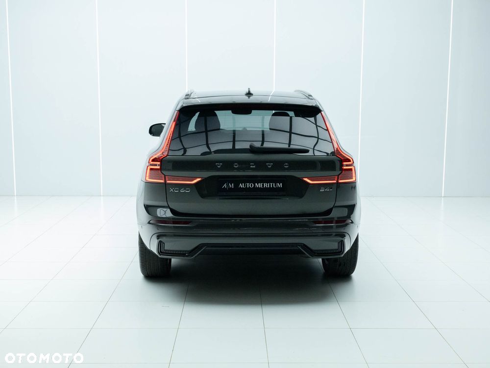 Volvo XC 60 B4 D AWD Ultimate Dark - 14