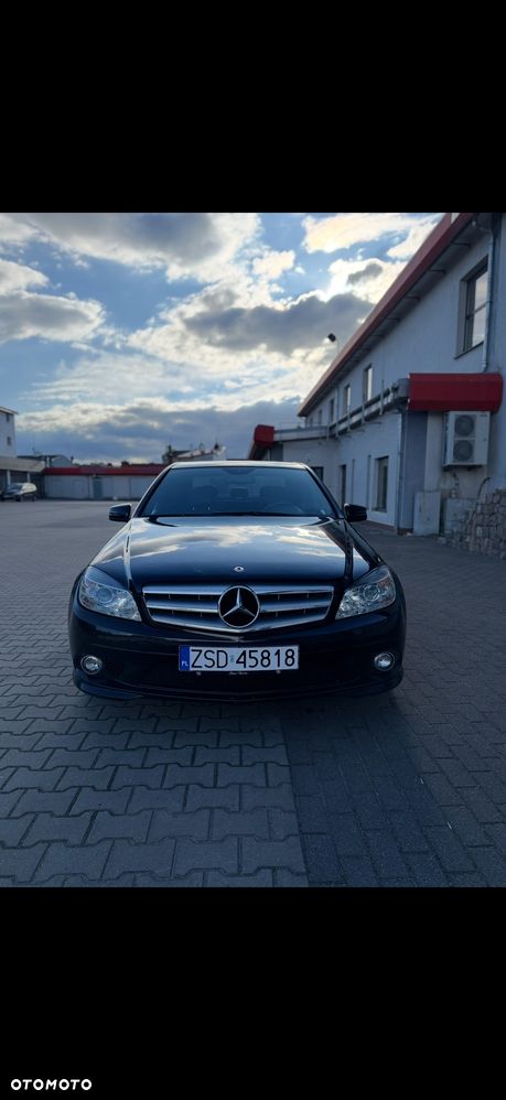 Mercedes-Benz Klasa C 200 CGI BlueEff Avantgarde - 5