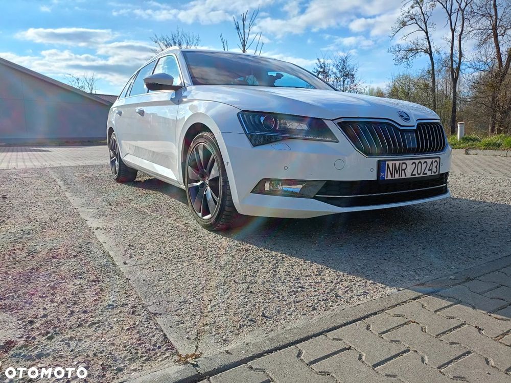 Skoda Superb 2.0 TDI L&K DSG - 2