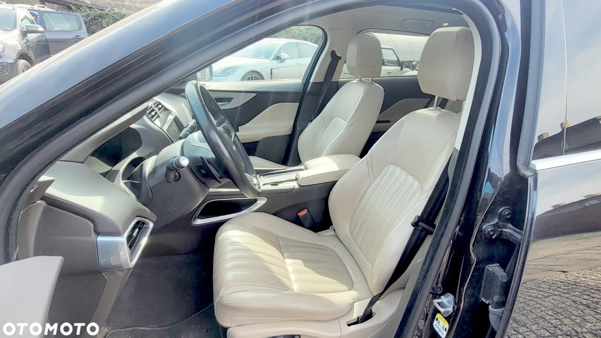 Jaguar F-Pace 2.0 i4D AWD Prestige - 13