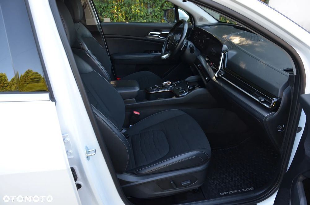 Kia Sportage 1.6 T-GDI MHEV Business Line 2WD DCT - 11