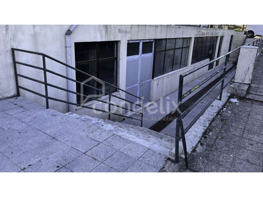 Sub-loja com duas salas amplas Paredes - Grande imagem: 5/25