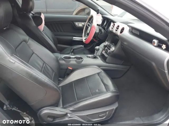 Ford Mustang 2.3 EcoBoost - 18