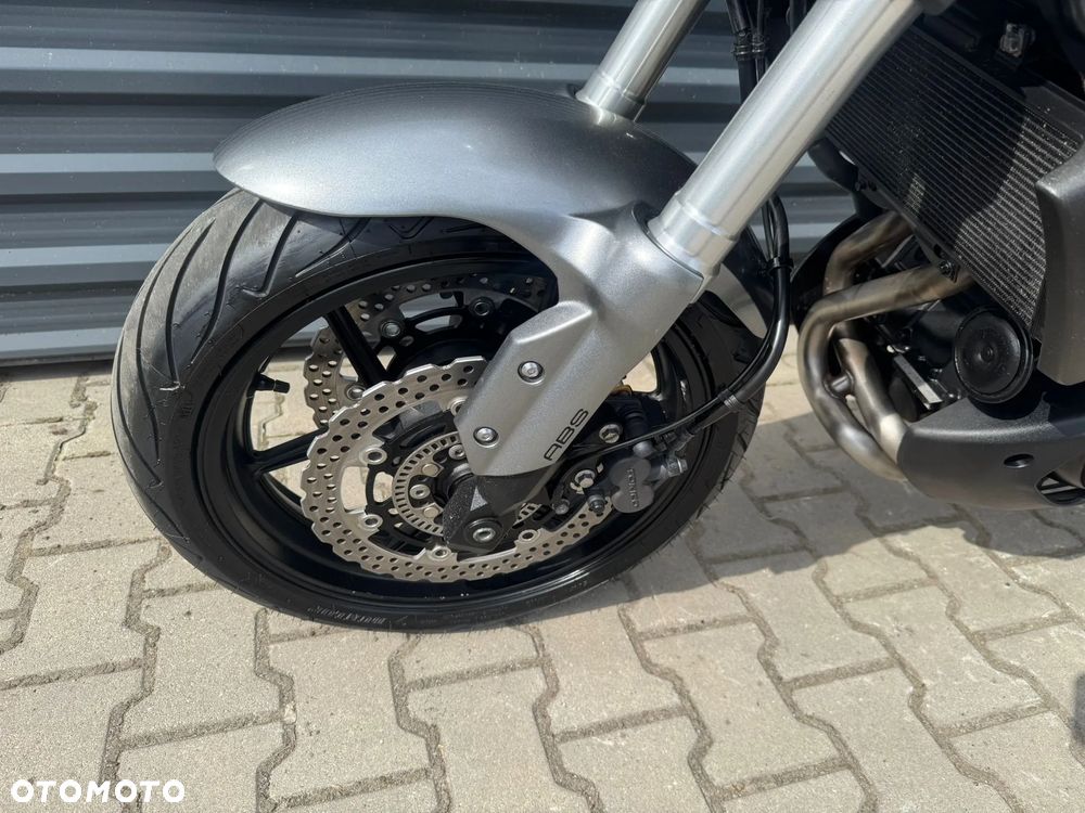 Kawasaki Versys 650 - 22