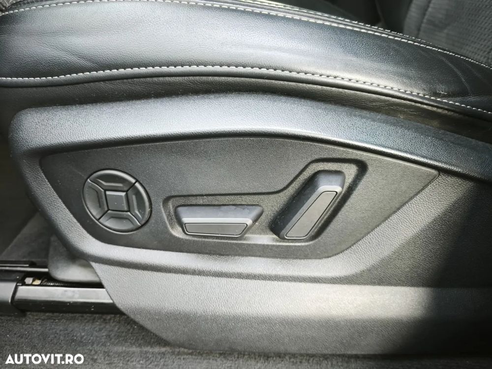 Audi Q7 - 32